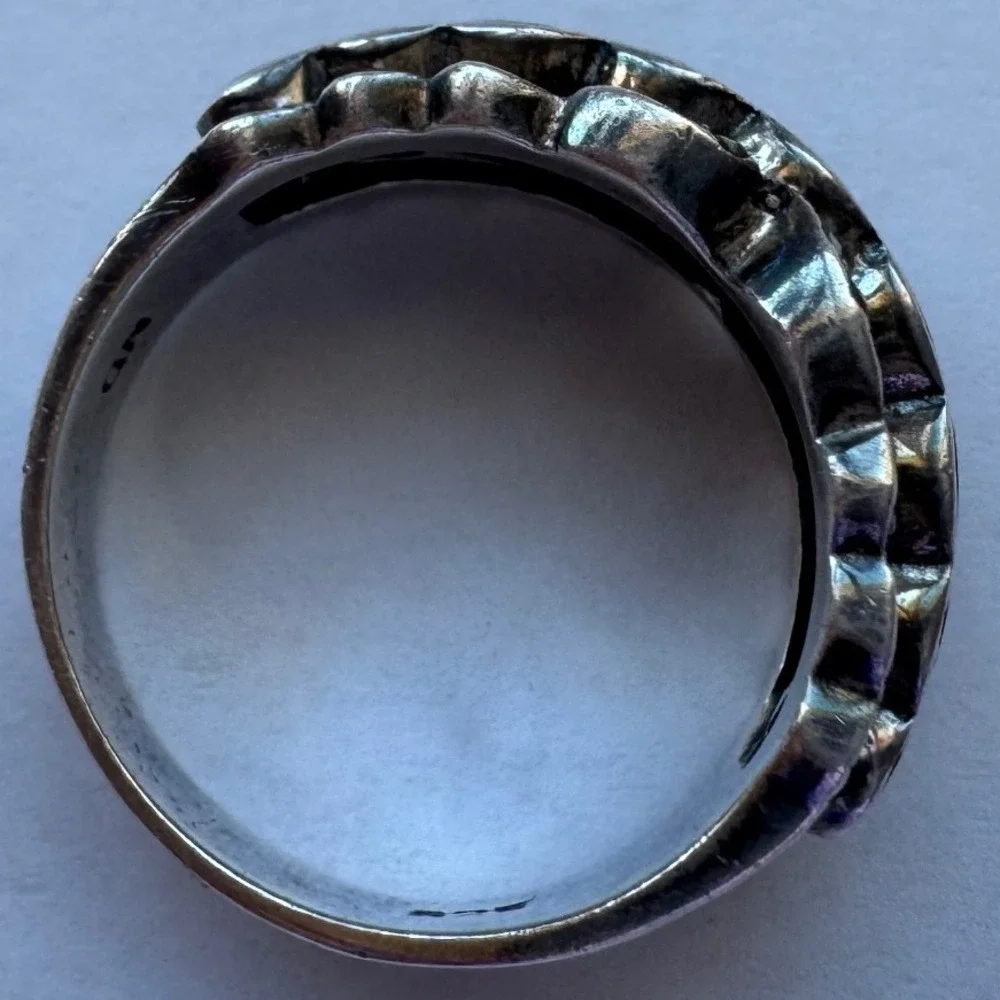 Vintage 925 Sterling Raven Black Circle Detailed Studded Statement Ring Moody